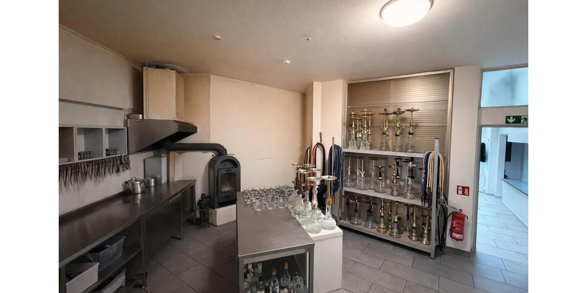 Top-Lage Hattingen: 194 m² Ladenlokal mit Wintergarten – ideal für Gastronomie & Handel zimmer