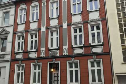 Haus zum Kaufen in Essen 475.500 € 367.04 m² 15 zimmer