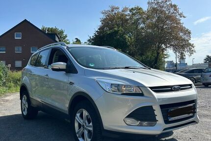 Ford Kuga 183.405 km 8.900 &euro; Duisburg 47178