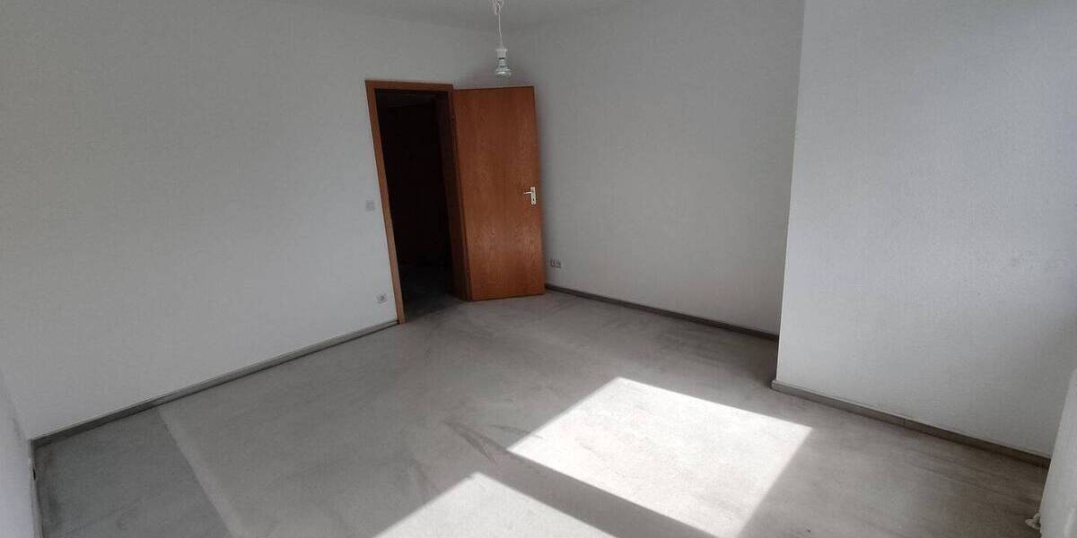 Terrassenwohnung Dinslaken Innenstadt - 4 Zimmer, 147 m&sup2;, 249.000&euro; | Angebot:26418076