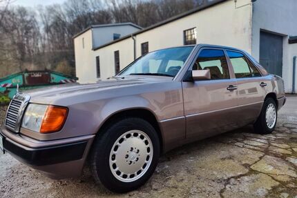 Mercedes 220
