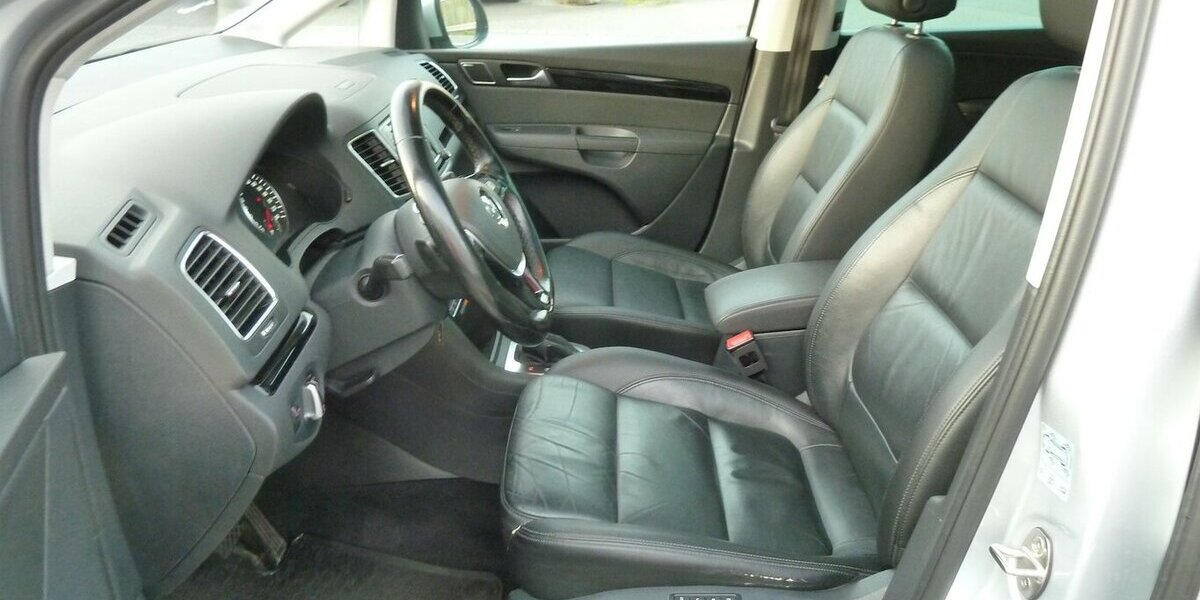 VW Sharan 2.0 TDI DSG Panorama Navi Leder 7 Sitze + 175.000 km 17.900 &euro; Ratingen 40885