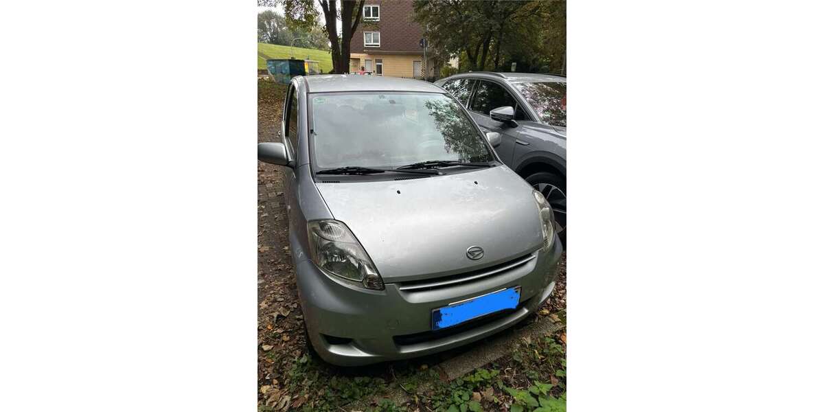 Daihatsu Sirion 153.000 km 1.400 € Duisburg 47119