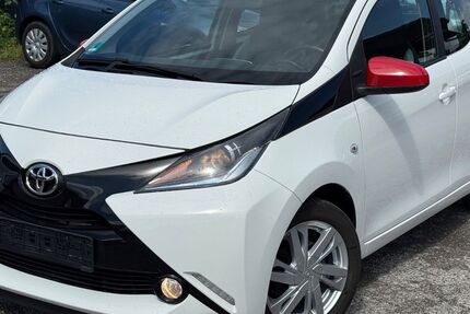 Toyota Aygo (X) 250.000 km 3.900 &euro; Essen 45356