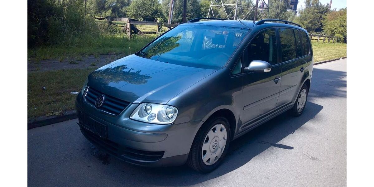 VW Touran 177.000 km 2.950 € Bottrop 46238