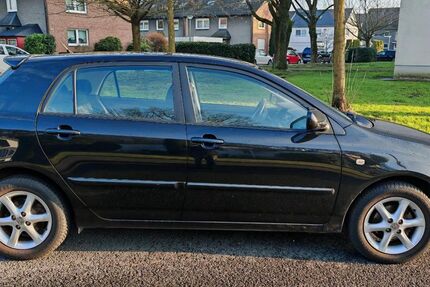 Toyota Corolla 112.599 km 3.800 &euro; Oberhausen 46149