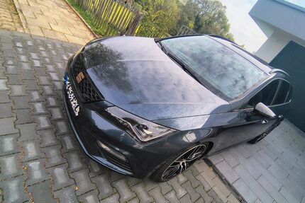 Seat Leon 85.285 km 22.222 &euro; Bochum 44799