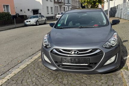 Hyundai i30 167.000 km 6.199 &euro; Gelsenkirchen 45879