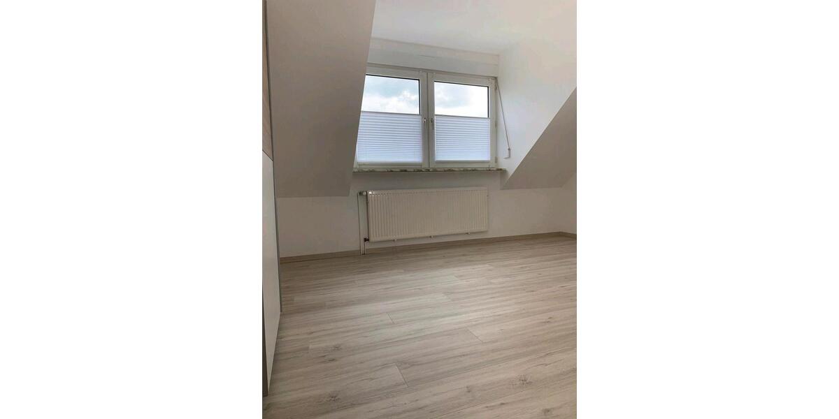 Dachgeschoßwohnung Recklinghausen Hillerheide - 2 Zimmer, 63 m&sup2;, 525&euro; | Angebot:25056179