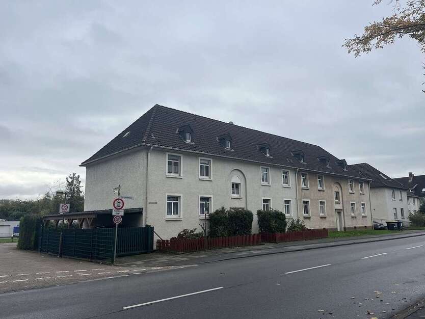 Haus zum Kaufen in Duisburg 379.000 € 230.63 m²