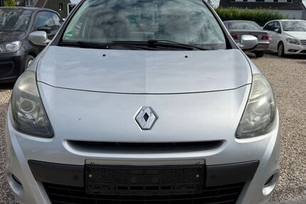 Renault Clio 189.000 km 2.400 &euro; Essen 45355
