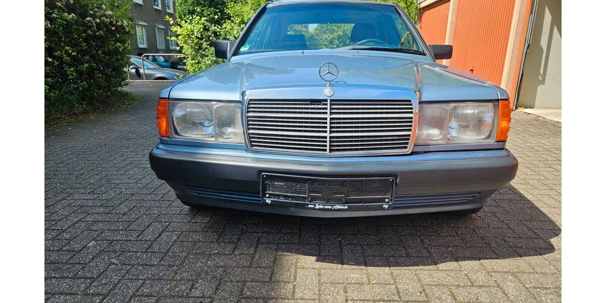 Mercedes-Benz 190 190.138 km 8.250 &euro; Bottrop 46238