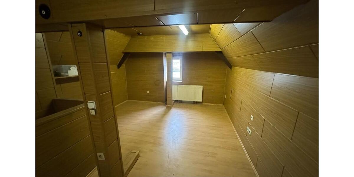 Reihenhaus Duisburg Rheinhausen - 4.5 Zimmer, 140 m&sup2;, 280.000&euro; | Angebot:27083302