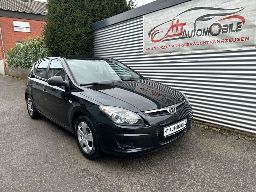 i30