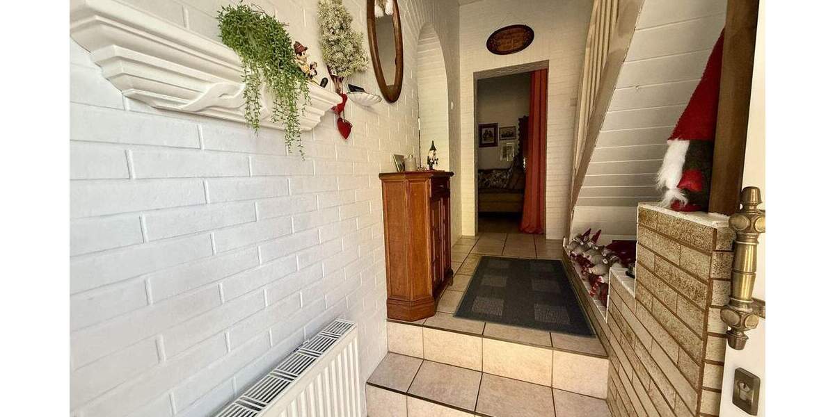 Reihenmittelhaus Gladbeck Schultendorf - 3 Zimmer, 80 m&sup2;, 220.000&euro; | Angebot:25190759