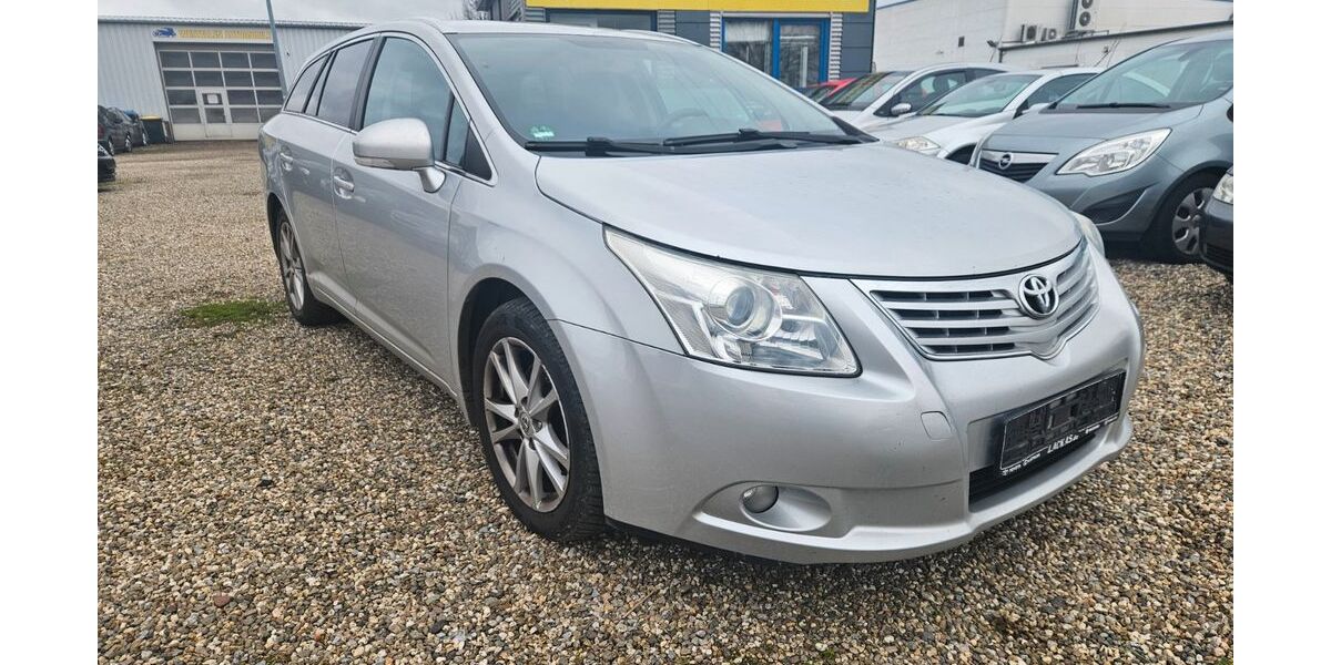 Toyota Avensis 326.000 km 4.680 &euro; Rheinberg 47495