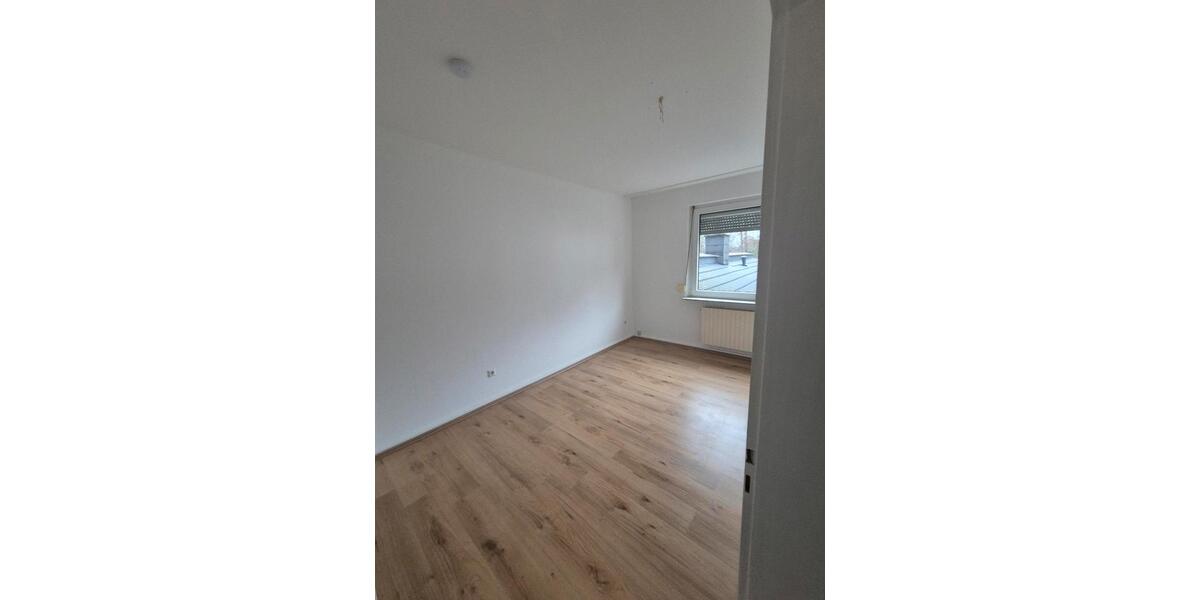 Schöne Wohnung 3 zimmer