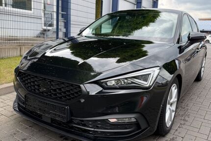 Seat Leon 90.500 km 15.300 &euro; Bochum 44795