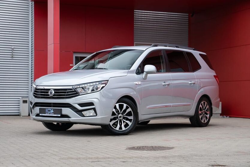 SsangYong Rodius 114.000 km 18.000 € Mülheim an der Ruhr 45473