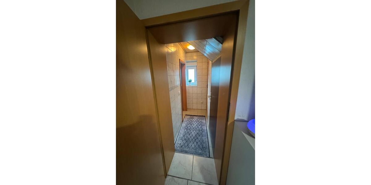 Reihenhaus Duisburg Rheinhausen - 4.5 Zimmer, 140 m&sup2;, 280.000&euro; | Angebot:27083302