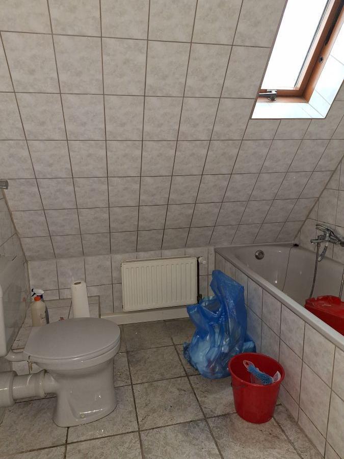 Provisionsfrei* Mit Gartenteil + Stellplatz! Gemütl. DG-Wo, sofort bezugsfrei! 2.5 zimmer