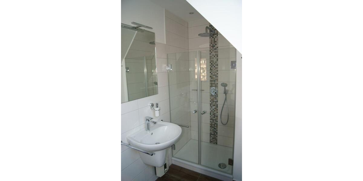 Dachgeschoßwohnung Oberhausen Alsfeld - 2 Zimmer, 60 m&sup2;, 780&euro; | Angebot:27608778