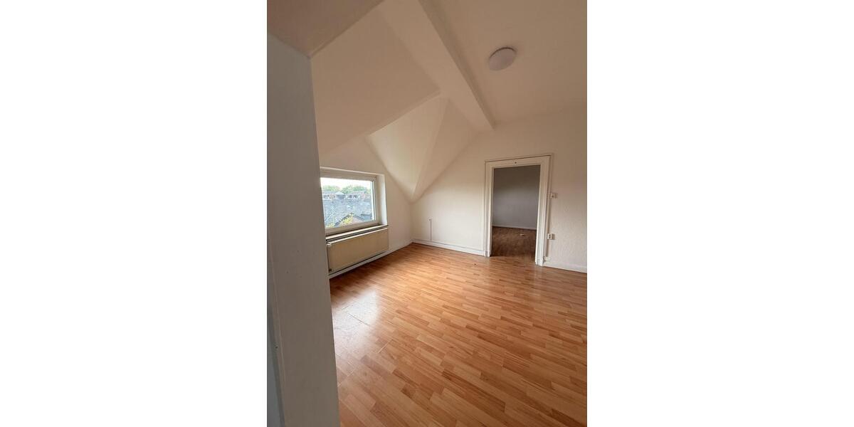 Dachgeschoßwohnung Recklinghausen König Ludwig - 4 Zimmer, 93 m&sup2;, 760&euro; | Angebot:26270304