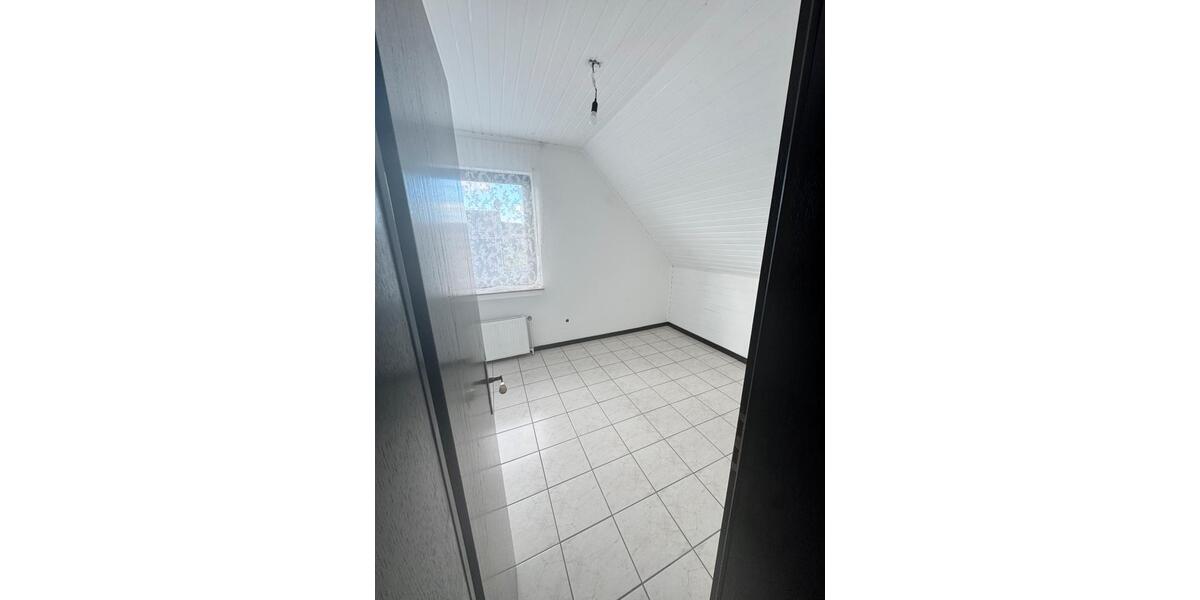 Etagenwohnung Marl - 4 Zimmer, 91 m&sup2;, 1.100&euro; | Angebot:27550468