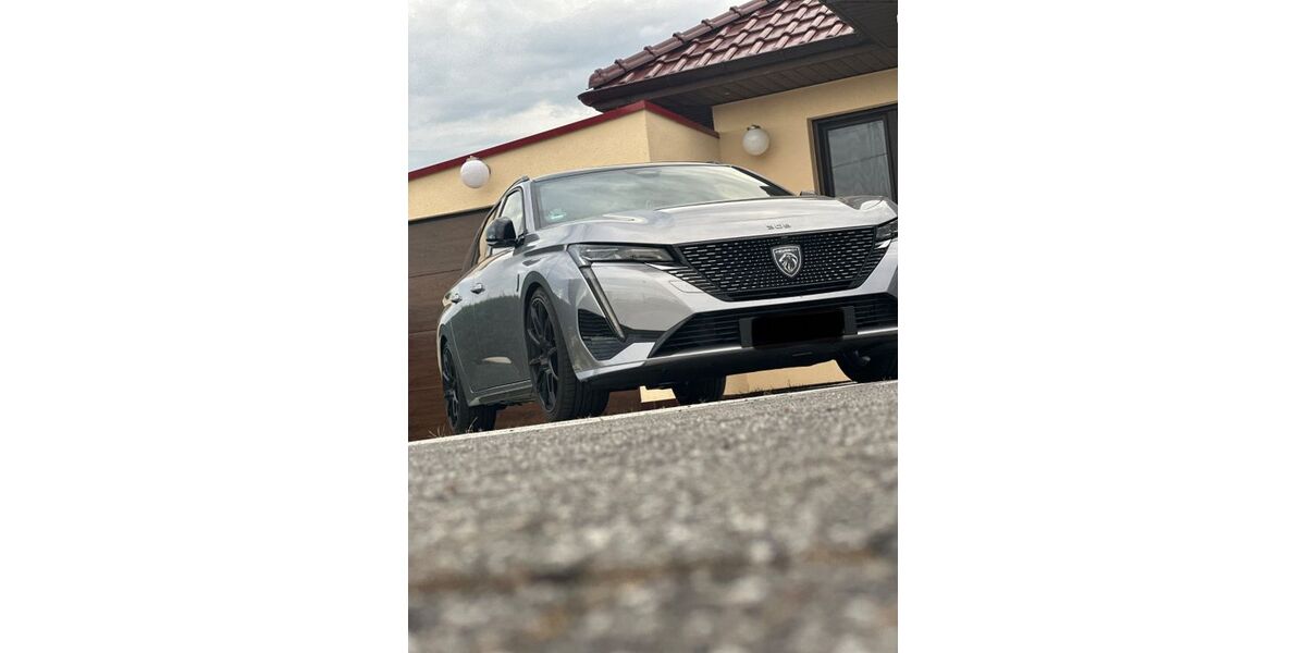 Peugeot 308 16.000 km 25.900 &euro; Oberhausen 46149