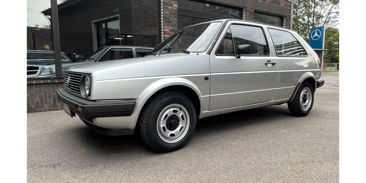 VW Golf 44.342 km 8.690 &euro; Duisburg 47138