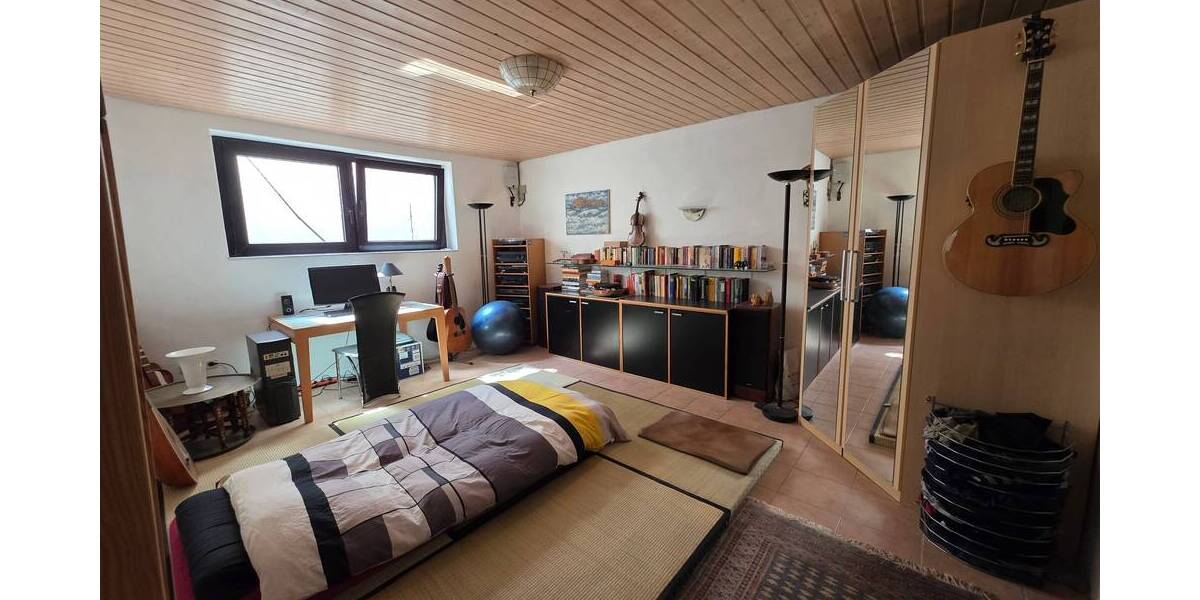 Zweifamilienhaus mit Einliegerwohnung in ruhiger Lage 6 zimmer