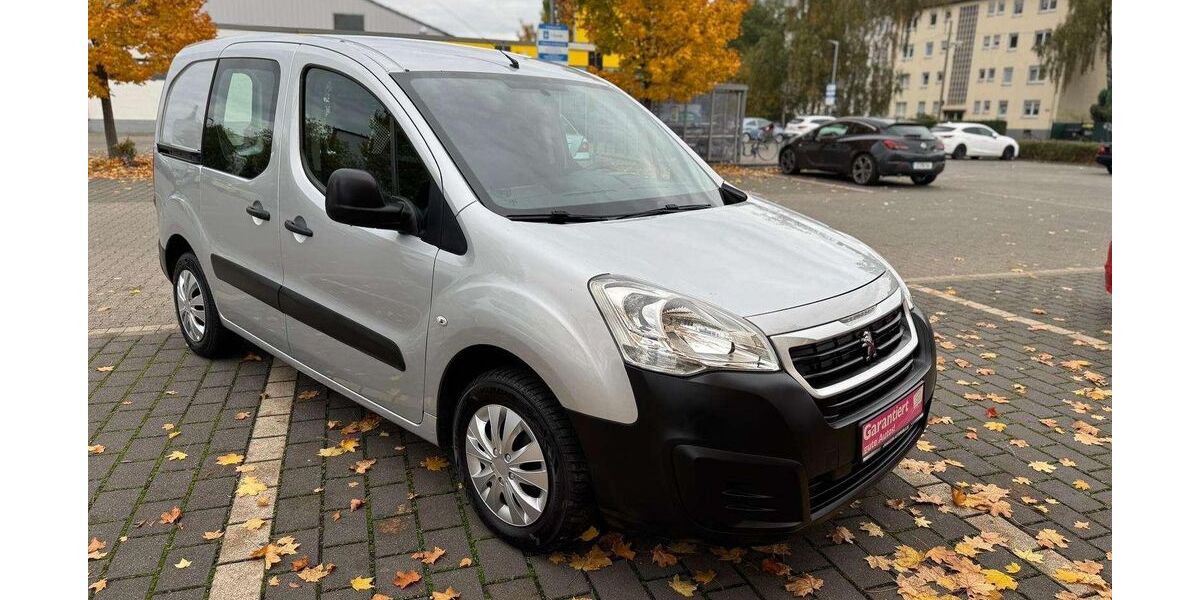 Peugeot Partner 221.270 km 5.900 &euro; Essen 45327
