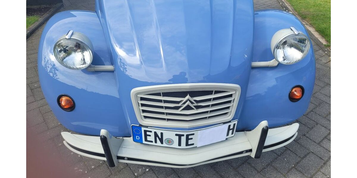 Citroen 2 CV 14.293 km 15.900 &euro; Sprockhövel 45549