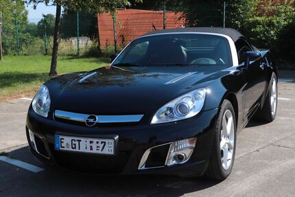 Opel GT 30.343 km 15.699 &euro; Essen 45355