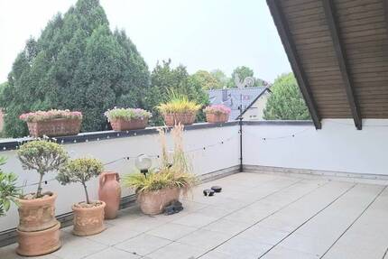 Etagenwohnung mit großer Südterrasse in gepflegten Zweiparteienhaus in Marl!