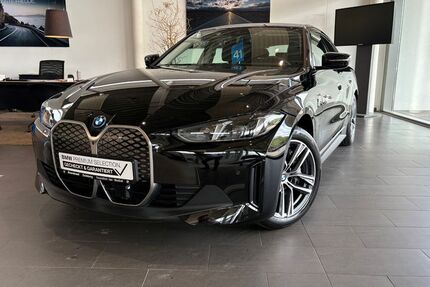 BMW i4 18.699 km 42.980 &euro; Duisburg 47119