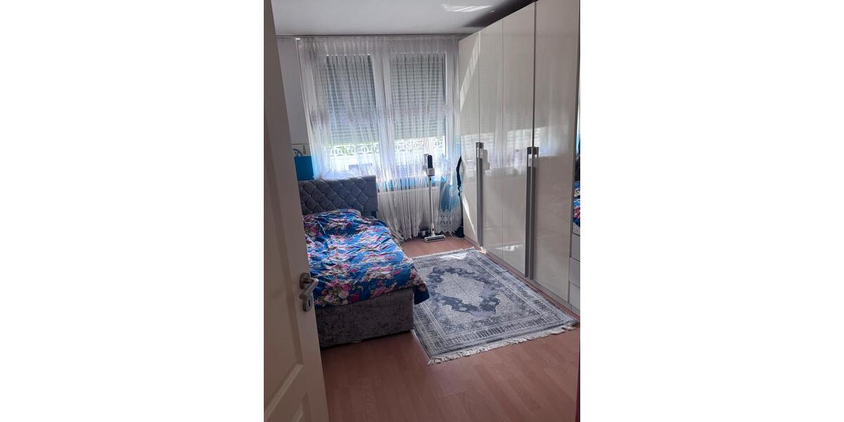 Etagenwohnung Neukirchen-Vluyn Vluyn - 3.5 Zimmer, 78 m&sup2;, 185.000&euro; | Angebot:26180549