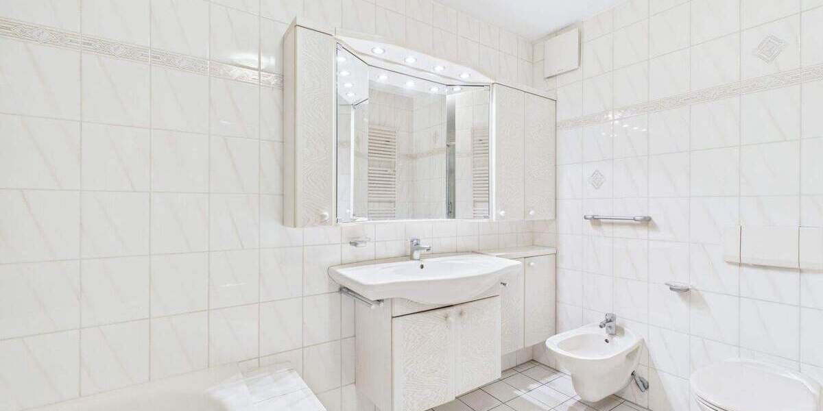 Etagenwohnung Recklinghausen Stadtmitte - 2 Zimmer, 106 m&sup2;, 229.500&euro; | Angebot:23755319