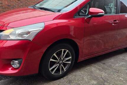 Toyota Verso 234.000 km 5.400 € Oberhausen 46149