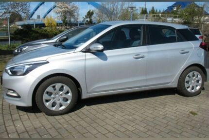 Hyundai i20 56.540 km 7.300 &euro; Mülheim ruhr 45473