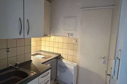Wohnung Essen Stadtkern - 1 Zimmer, 28 m&sup2;, 250&euro; | Angebot:25639092