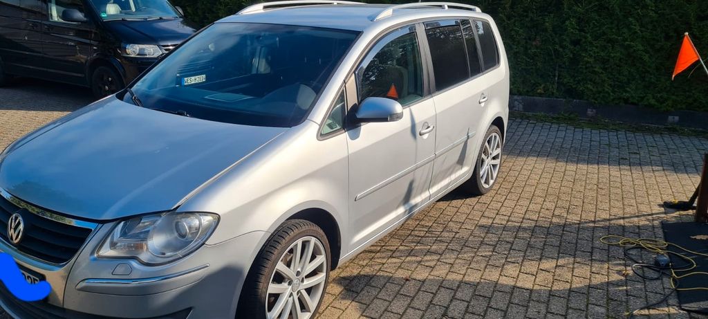 VW Touran 150.000 km 5.499 &euro; Wesel 46487