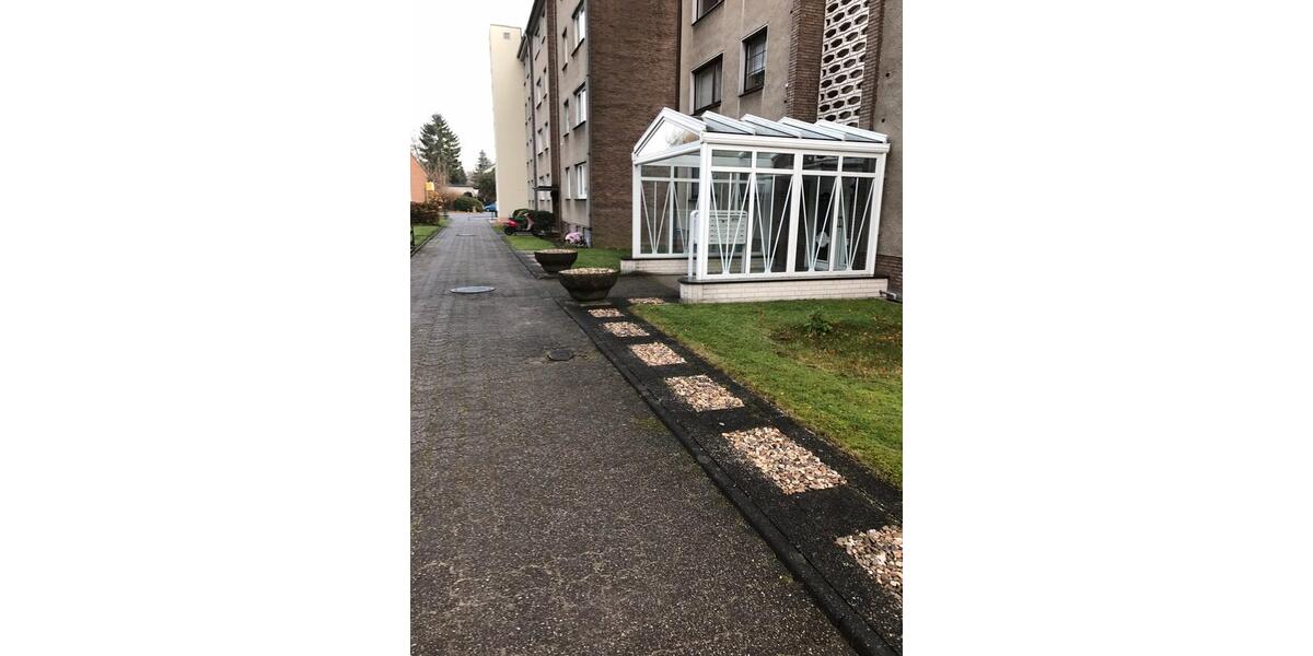 Erdgeschoßwohnung Ratingen Lintorf - 1 Zimmer, 30 m&sup2;, 360&euro; | Angebot:26271003