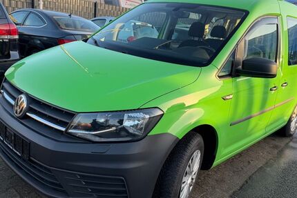 VW Caddy 213.400 km 12.614 &euro; Moers 47445