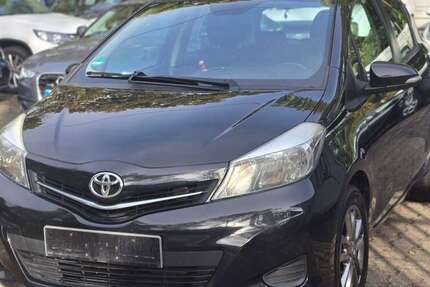 Toyota Yaris 249.264 km 3.749 &euro; Essen 45329