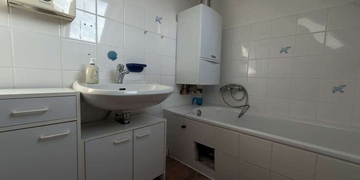 Charmante 2,5-Zimmer-Dachgeschosswohnung in Hattingens Altstadt mit hohen Decken und Komfort - Dachgeschoßwohnung Hattingen | Angebot:27365948
