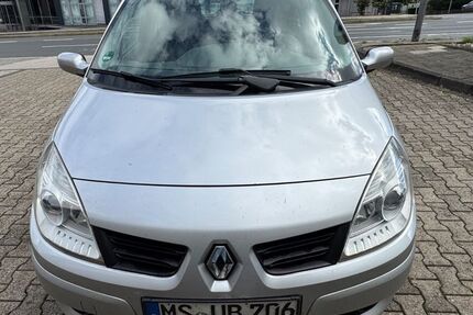 Renault Scenic 220.000 km 900 € Essen 45133