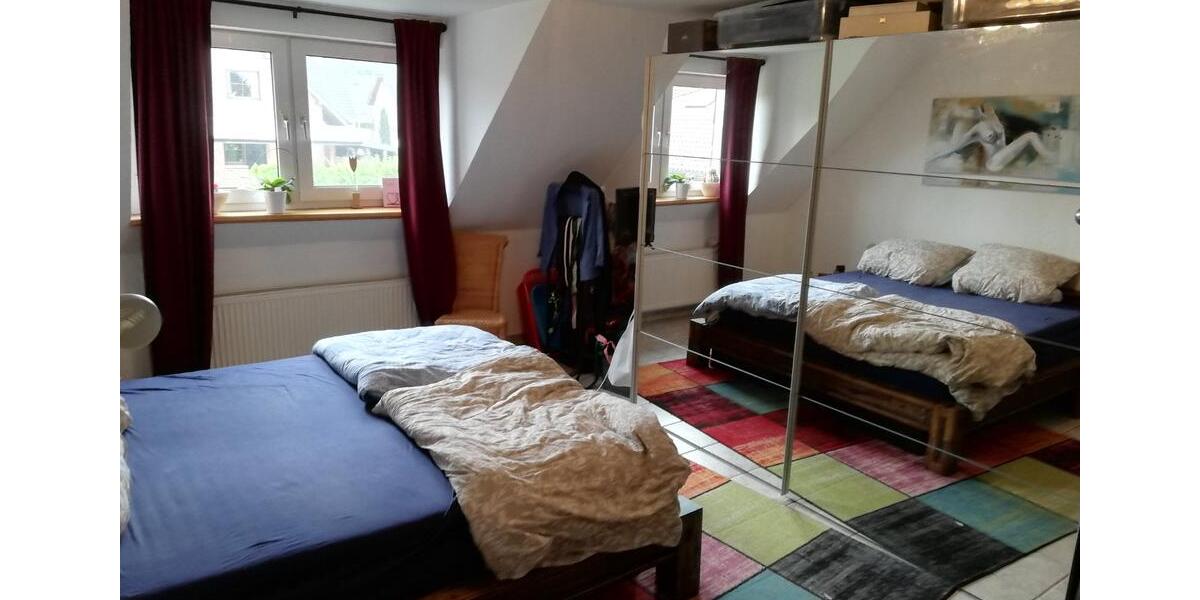 Doppelhaushälfte mit zwei Wohnparteien in guter Wohnlage 7 zimmer