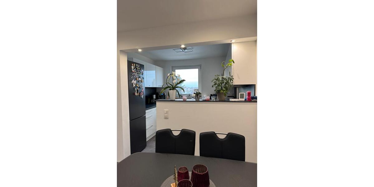 Moderne 3,5-Zimmer Wohnung mit Balkon 3.5 zimmer