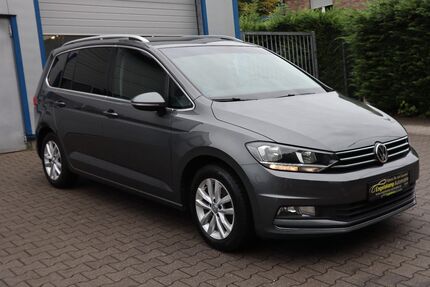 VW Touran 146.000 km 13.990 € Oer-Erkenschwick 45739